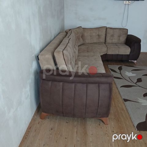*Dıvan Satılır* qiyməti 550₼* ünvan Hövsan z⁹⁰kod* E — Bakı