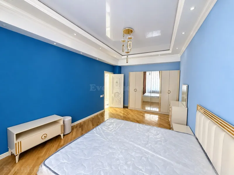 Satılır 3 otaqlı Mənzil Yeni tikili 130 m² Bakı, Binəqədi r., Nəsimi m., 6-cı mikrorayon — Mənzil, Bakı (4)