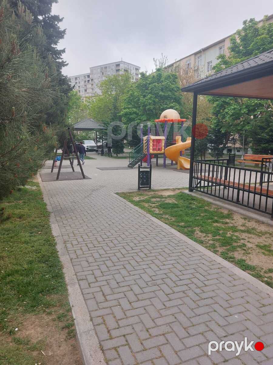 Satılır 2 otaqlı köhnə tikili 55 m² — Mənzil, Bakı (8)