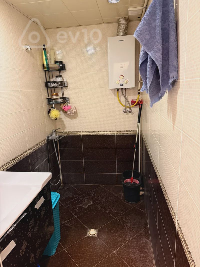 For sale: 3-room apartment (old building), 85 m² — Mənzil, Bakı (8)