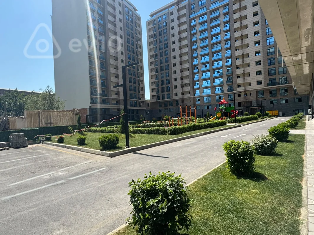 3 otaqlı mənzil, 110 m², Şamil Əzizbəyov küçəsi — Mənzil, Bakı (2)