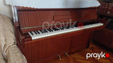Piano Petrof — Bakı