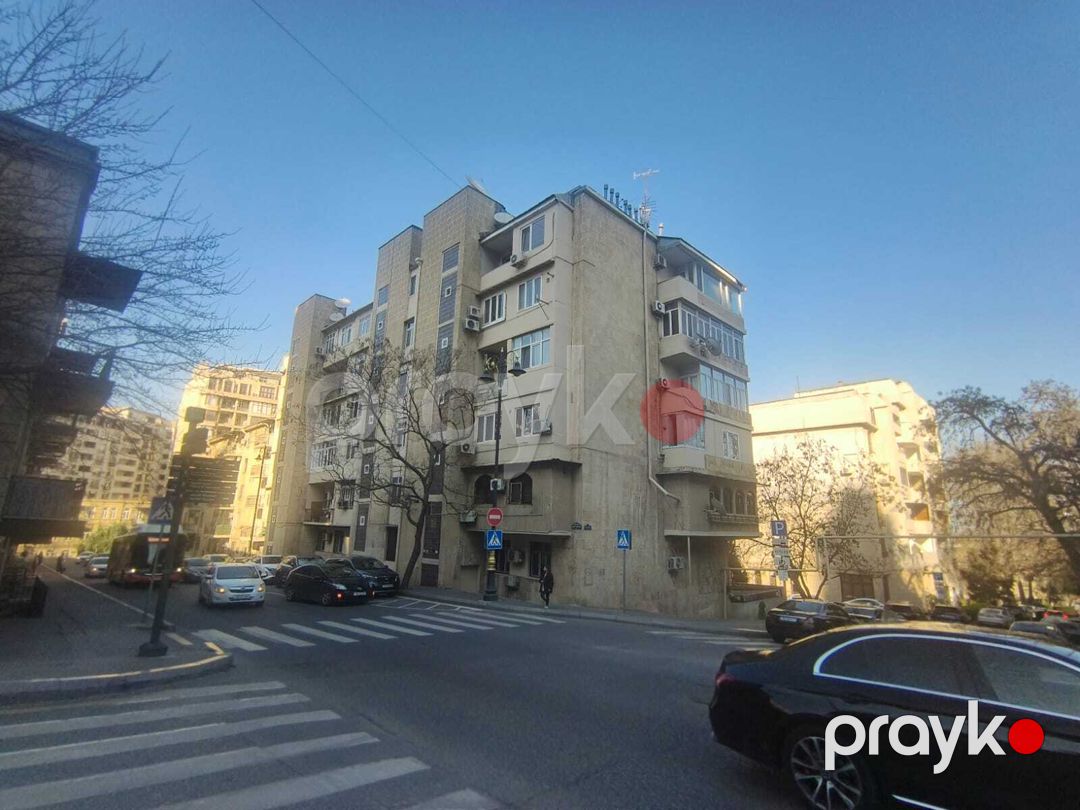 Satılır 2 otaqlı köhnə tikili 55 m² — Mənzil, Bakı (3)