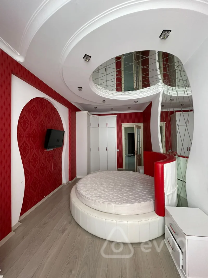 3 otaqlı mənzil, 160 m², Həsənoğlu küçəsi — kirayə — Mənzil, Bakı (11)