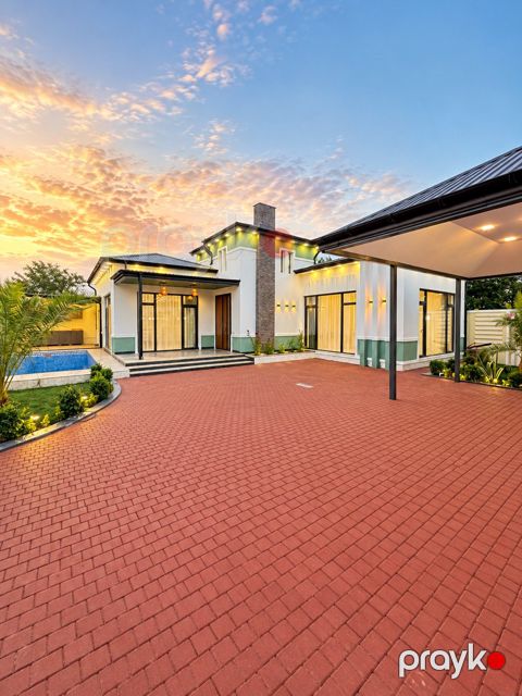 Satılır 4 otaqlı həyət evi/bağ evi 160 m² — Bakı