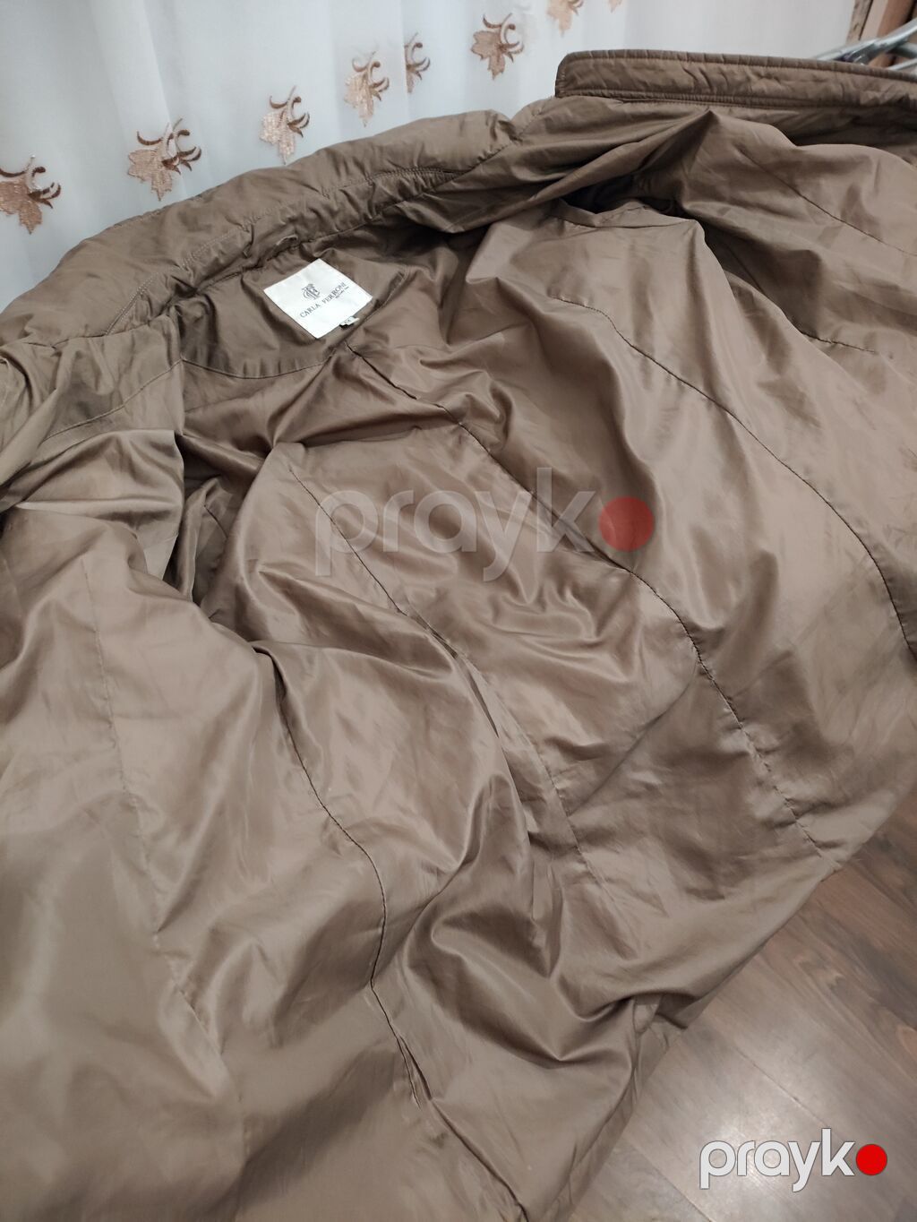 Kurtka qadın üçün içi qu tüküdür.Cırığı söküyü yoxdur.Rəng vizon — Jaketlər, Bakı (5)