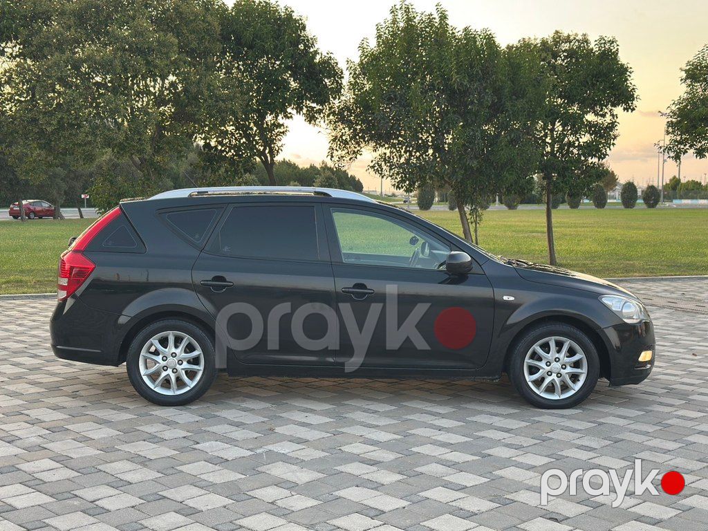Kia Ceed SW, 1.6 L, 2010 il, 277 000 km — Avtomobillər, Bakı (9)