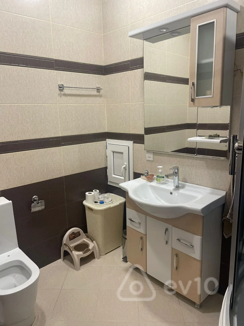 3 otaqlı mənzil, 147 m², Süleyman Vəzirov küçəsi — kirayə — Mənzil, Bakı (7)