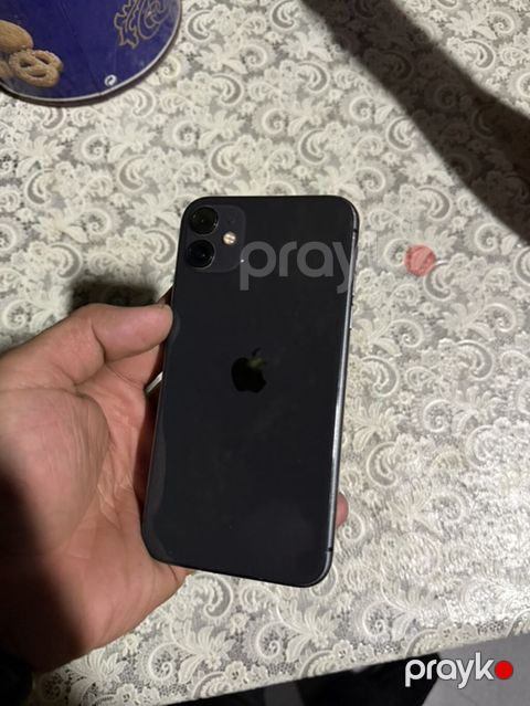 IPhone 11, Qara, Face ID — Masazır