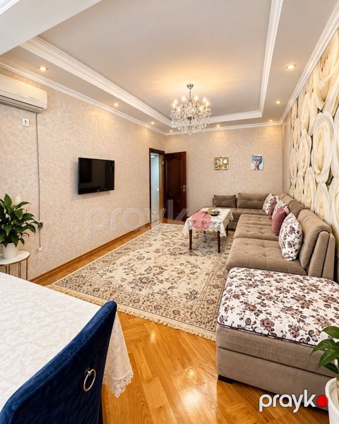 Satılır 3 otaqlı köhnə tikili 80 m² — Bakı