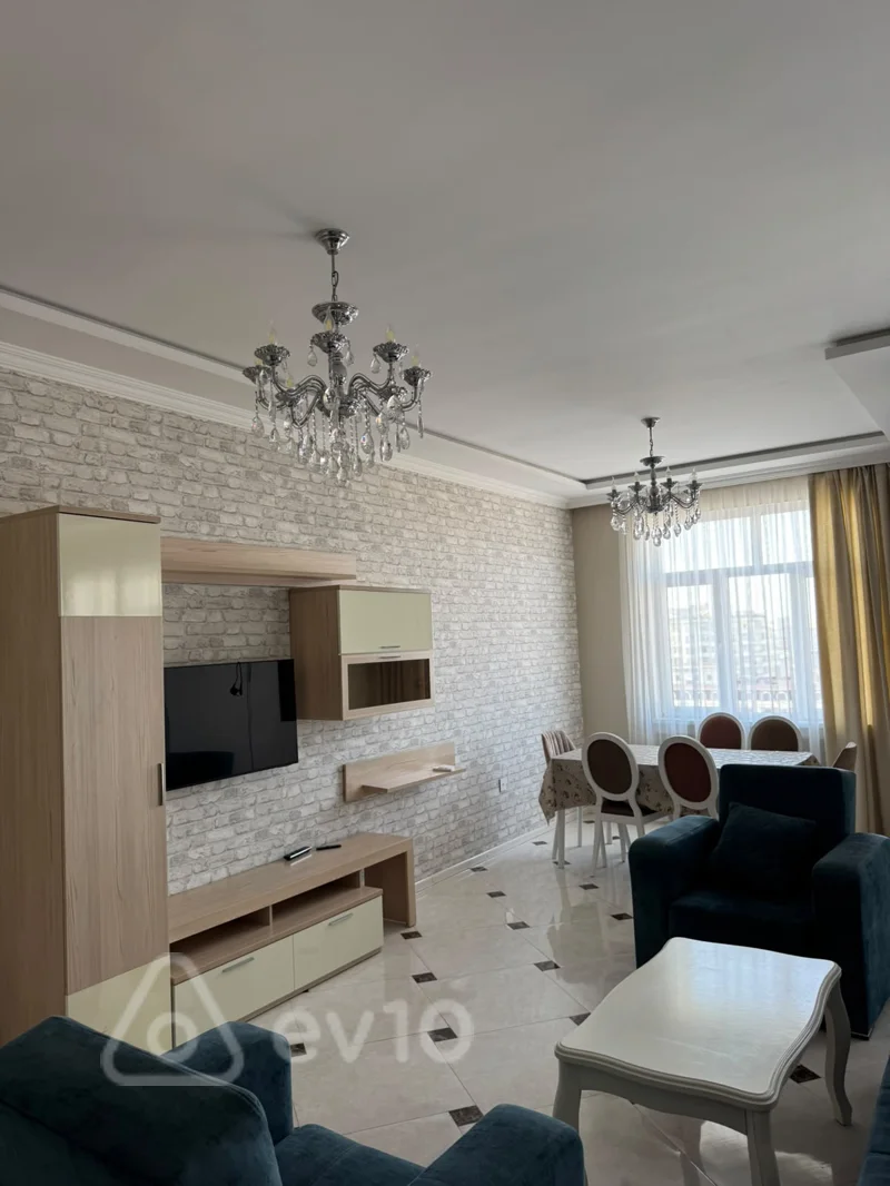3 otaqlı mənzil, 120 m², Xan Şuşinski küçəsi — kirayə — Mənzil, Bakı (2)