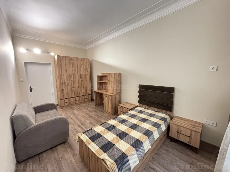 Kirayə verilir 4 otaqlı Mənzil Köhnə tikili 120 m² Bakı, Nəsimi r — Mənzil, Bakı (8)