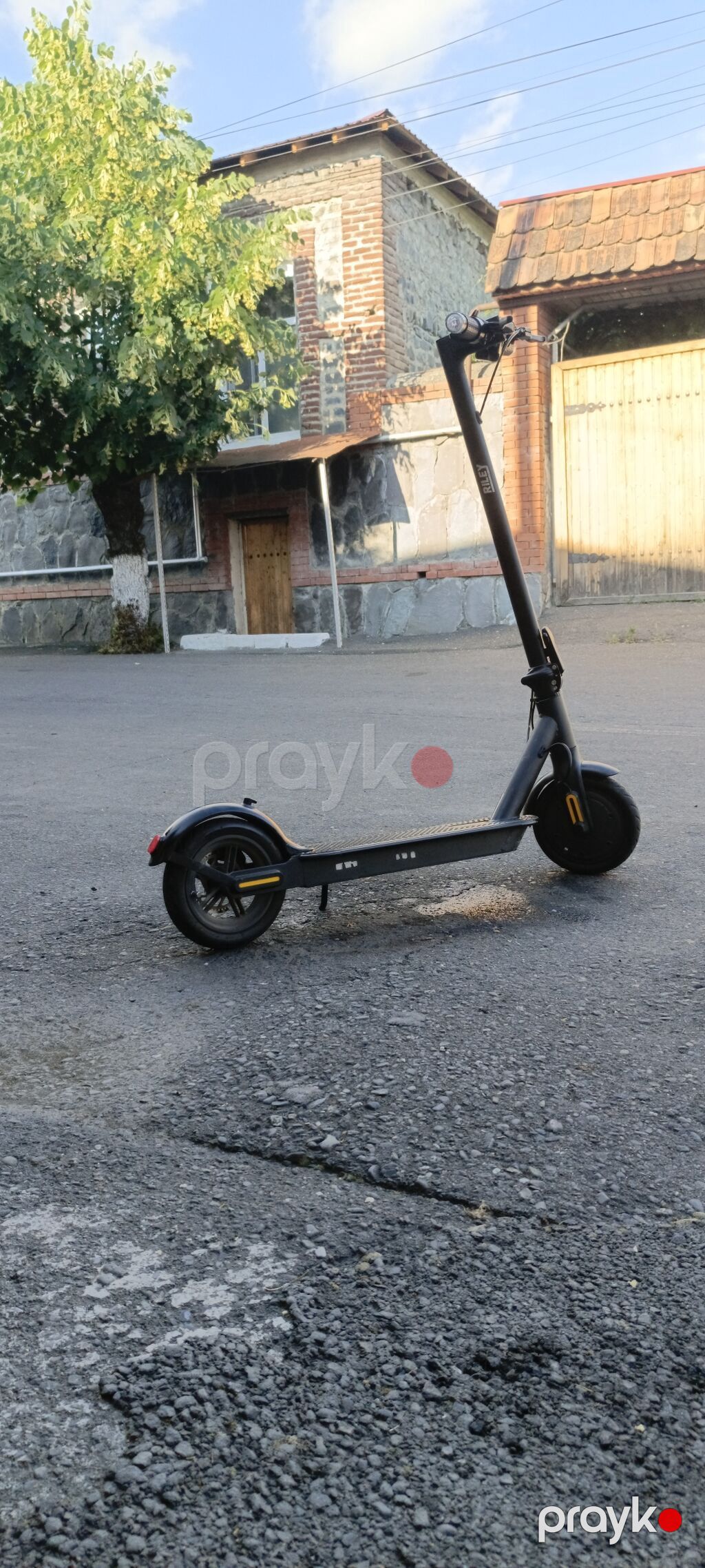 Riley elektrik skuter - Rəng: qara, narıncı detallarla - Güclü ön far — Skuterlər, Qax (4)