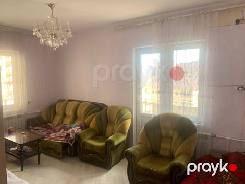 Satılır 2 otaqlı köhnə tikili 65 m² — Bakı