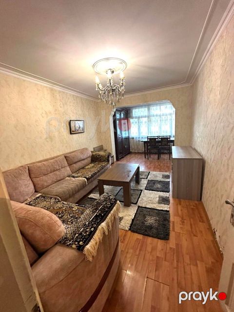 İcarəyə verilir 2 otaqlı köhnə tikili 60 m² — Bakı