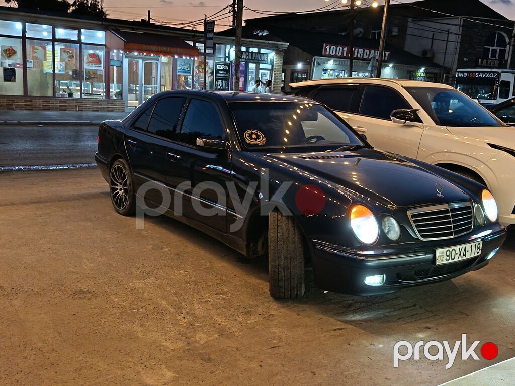 Mercedes-Benz E 240: 2.4 l 2000 il Sedan — Avtomobillər, Digah (2)