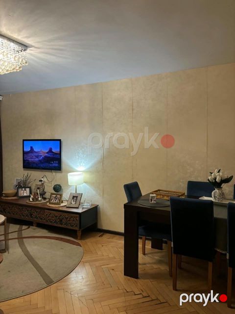 Satılır 2 otaqlı köhnə tikili 42.3 m² — Bakı