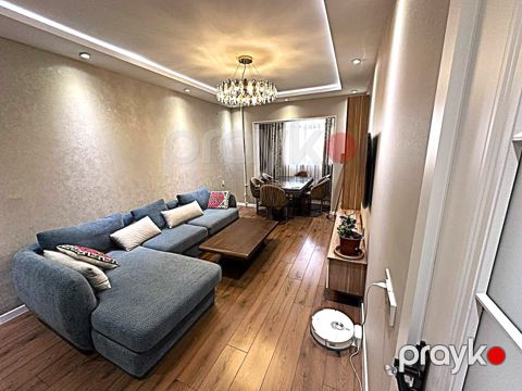Satılır 2 otaqlı köhnə tikili 80 m² — Bakı