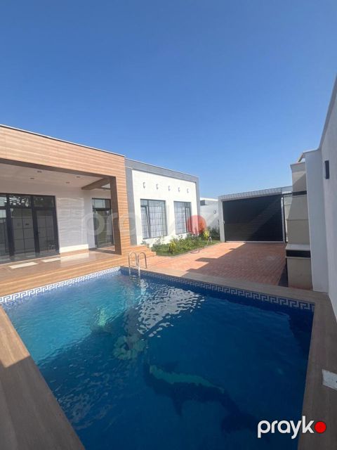 Satılır 4 otaqlı həyət evi/bağ evi 170 m² — Bakı