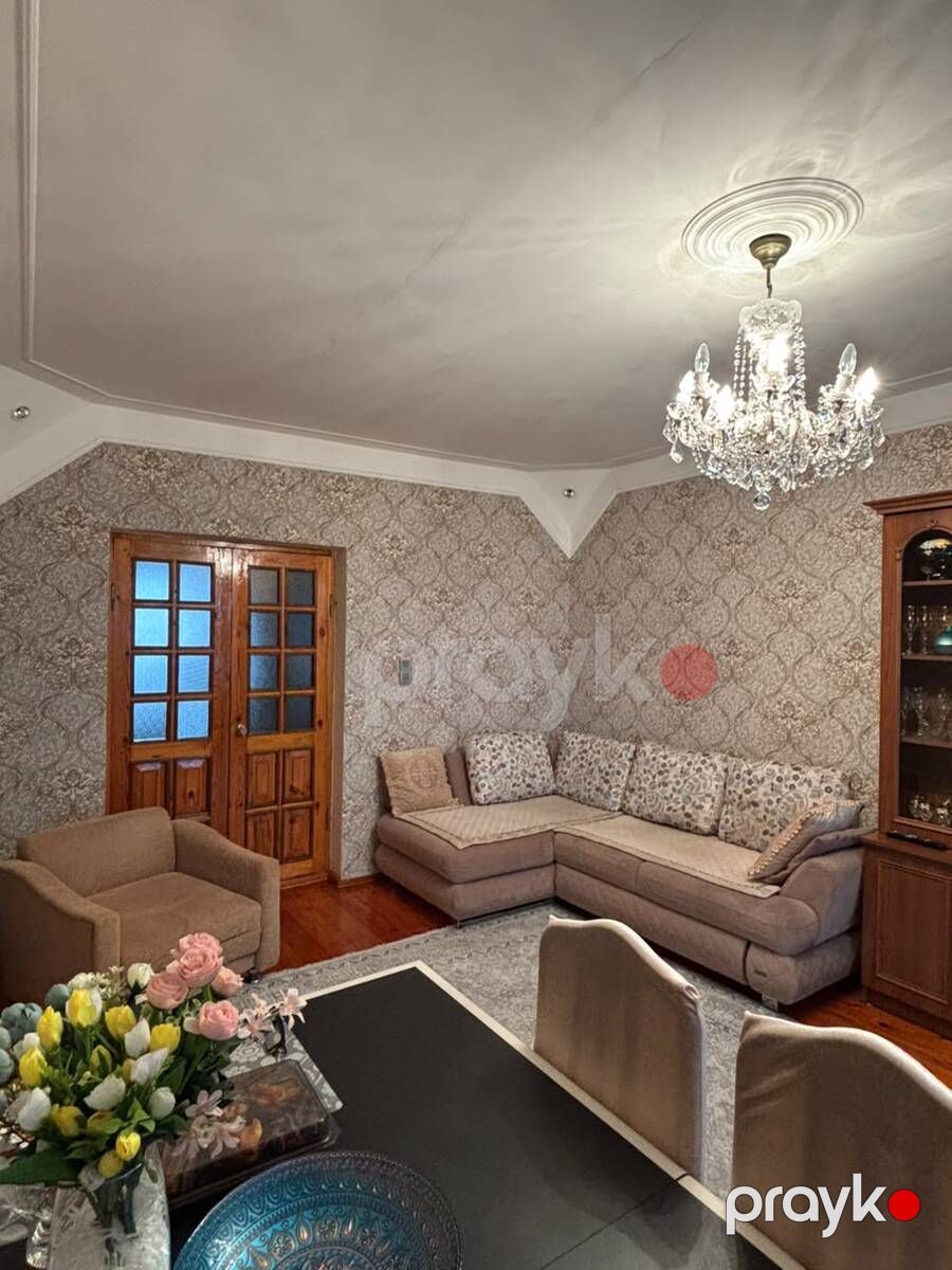Satılır 2 otaqlı köhnə tikili 70 m² — Mənzil, Bakı (2)