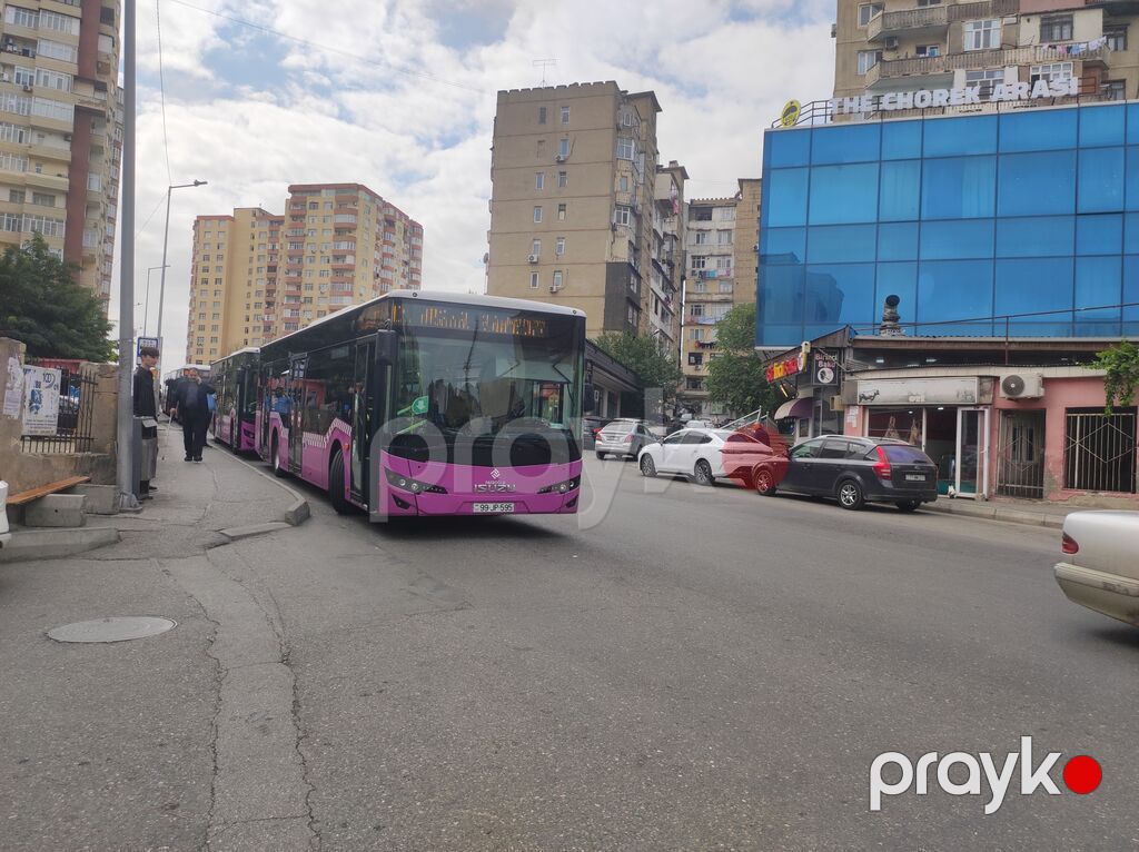 Ünvan olaraq Yeni Yasamal, İnşaatçılar metrosuna yaxın yerdədi.Evin — Mənzil, Bakı (2)