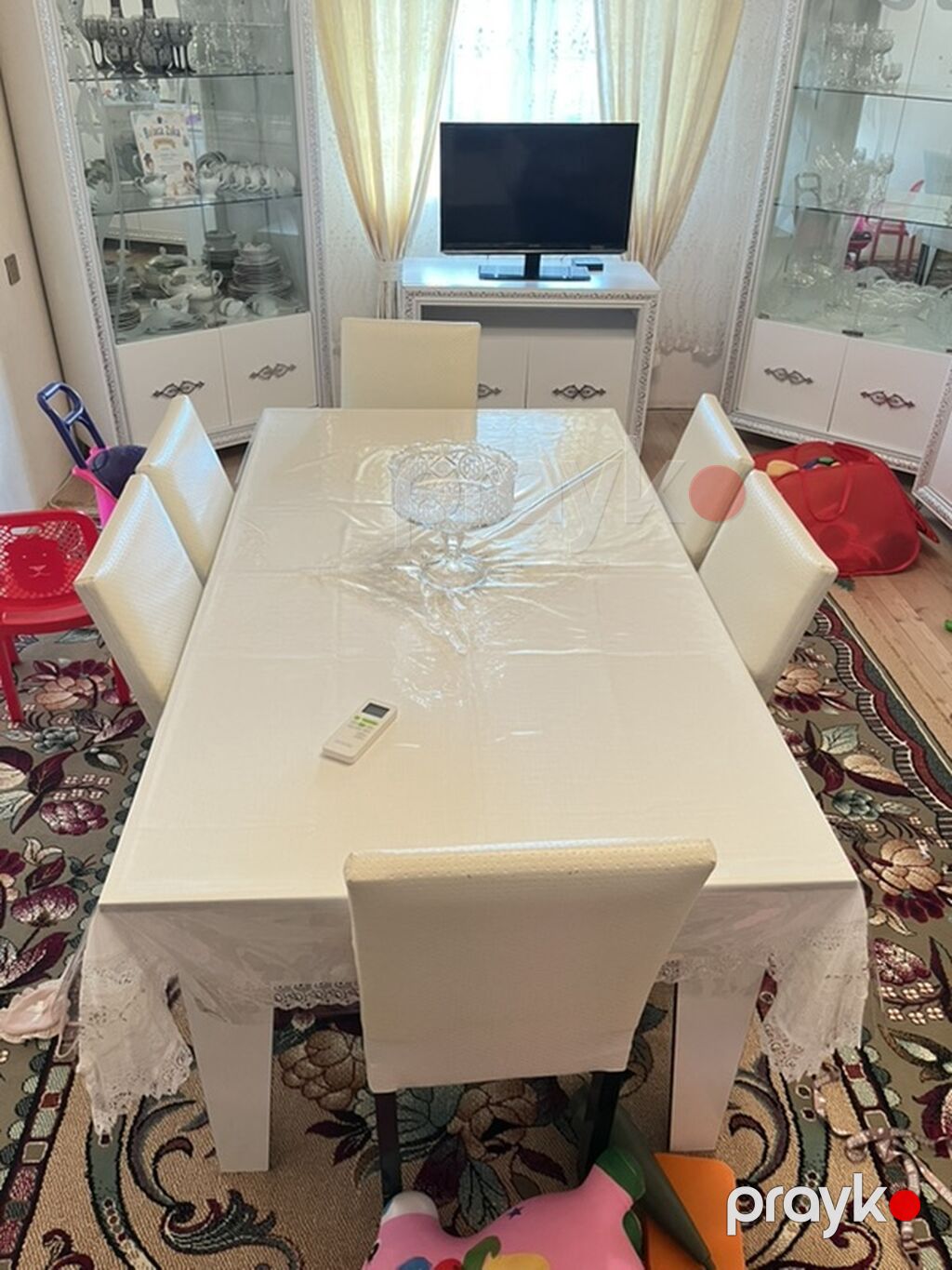 Qonaq otağı üçün, İşlənmiş, Açılmayan, Dördbucaq masa, 8 stul — Masalar və stullar, Saray (4)