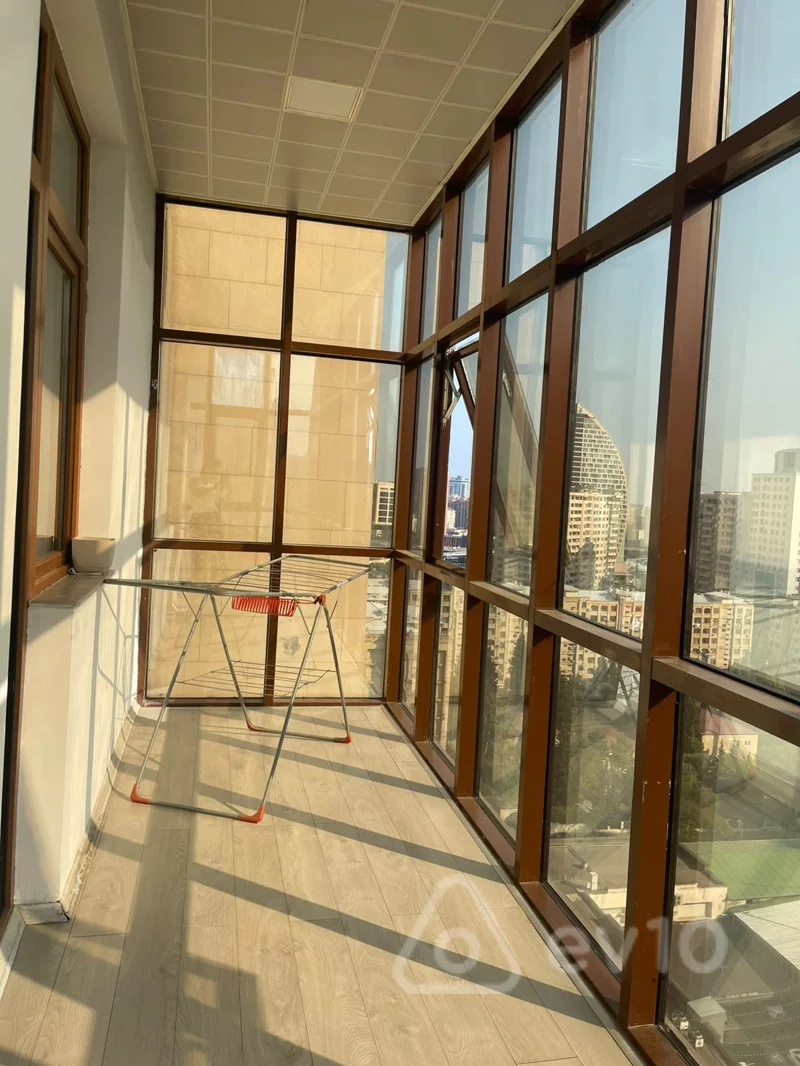 3 otaqlı mənzil, 160 m², Həsənoğlu küçəsi — kirayə — Mənzil, Bakı (12)