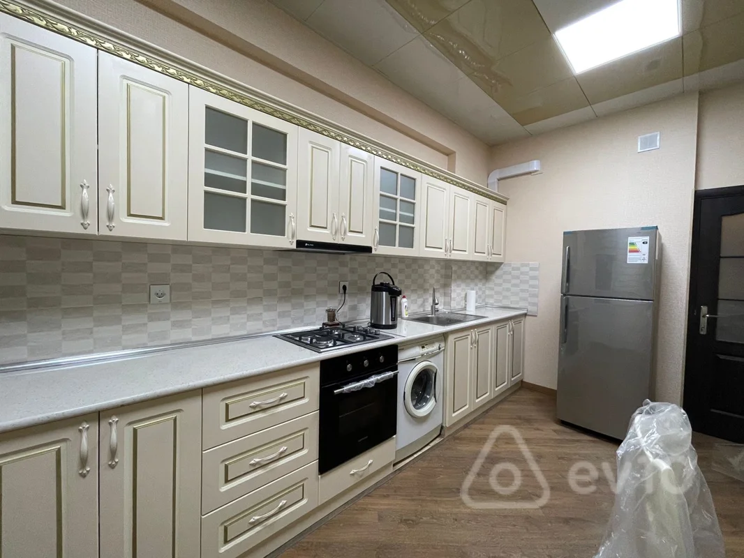 2 otaqlı mənzil, 90 m², Qoşa zaprafka — kirayə — Mənzil, Bakı (2)