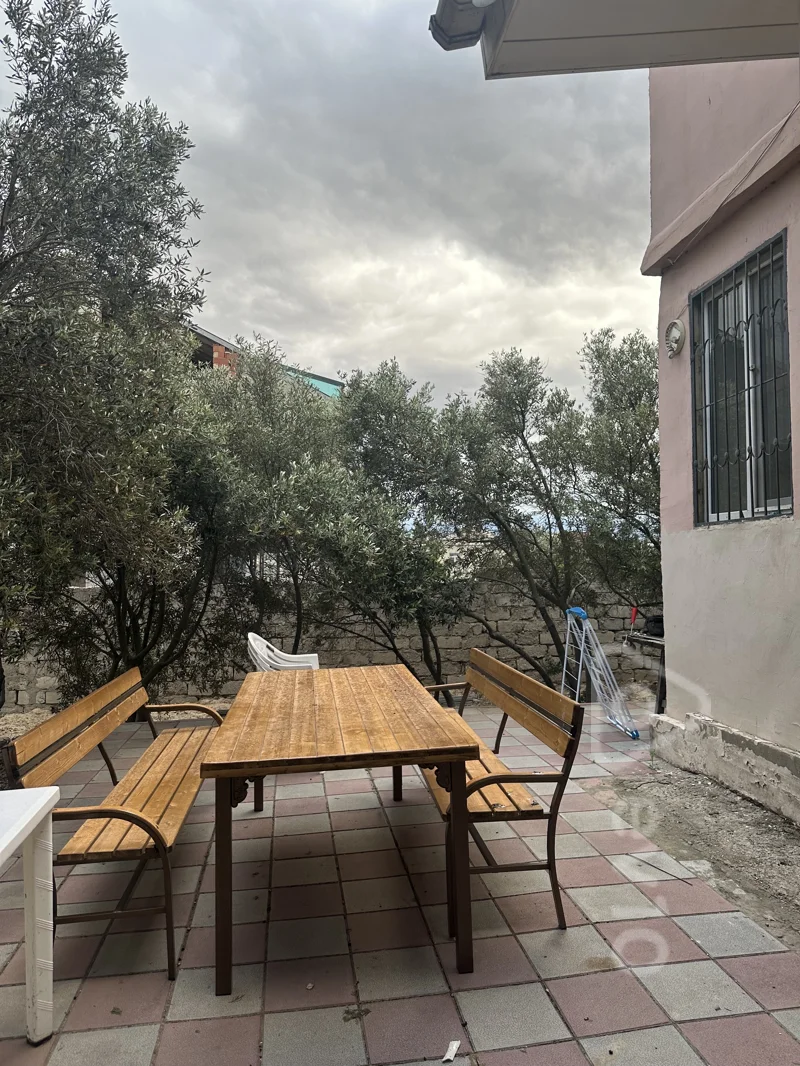 6 otaqlı həyət evi, 220 m², Sahil küç.863 — kirayə — Bakı