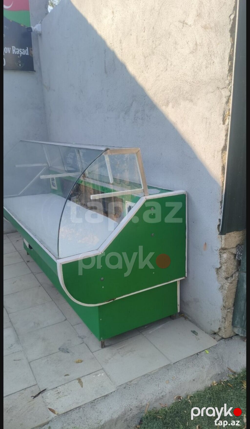 Soyuducu vitrin marketdə işlənilib süper soyuduculuğ verir qazı — Soyuq vitrini, Bakı (3)