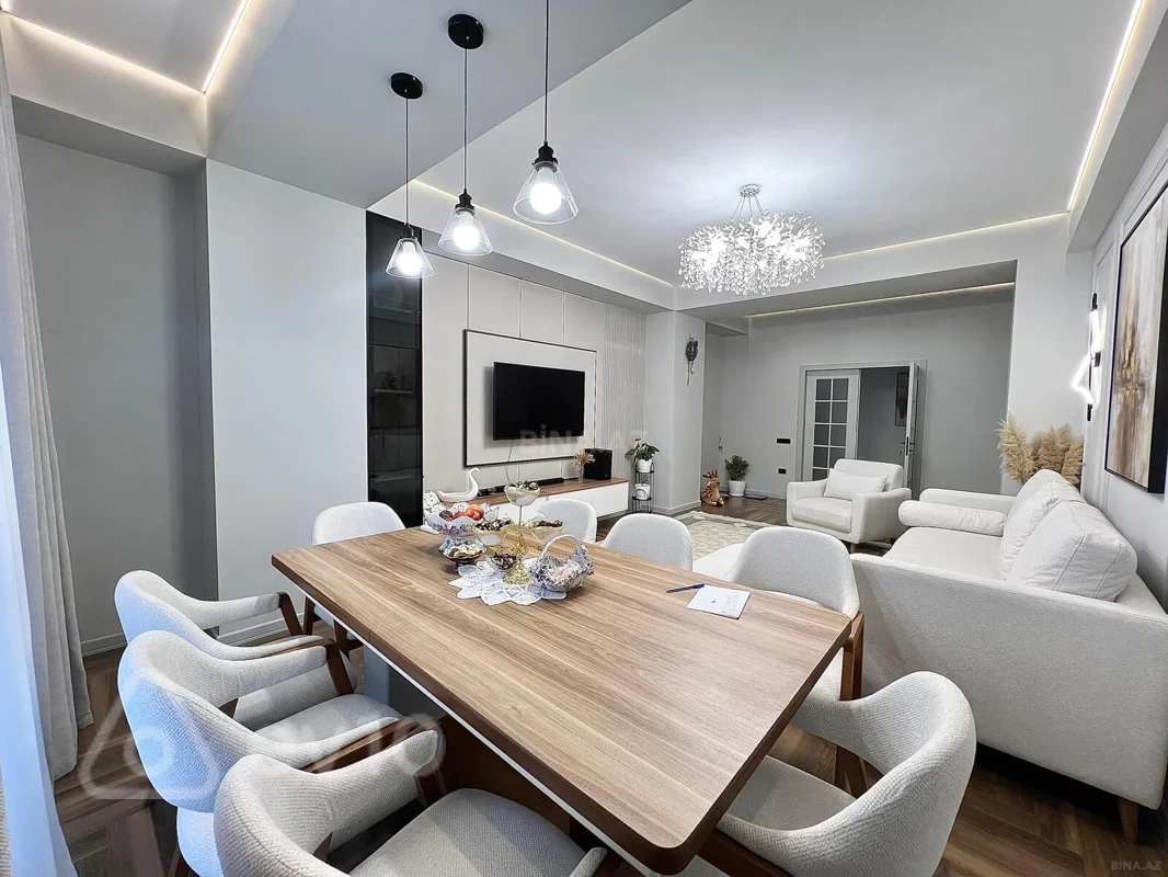 4 otaqlı mənzil, 185 m², mərkəzi bulvar küçəsi — kirayə — Mənzil, Bakı (2)