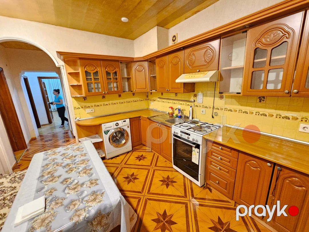 3 otaqlı mənzil kirayə verilir, 100 m², Yasamal rayonu,Elmer mt/s-na,BDU-ya və ATU-ya yaxın 2 otaqlı super təmirli ev kirayə verilir, Bakı — Mənzil (11)