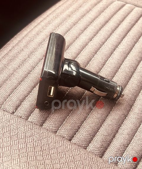 Avtomobil üçün USB Port — Sumqayıt