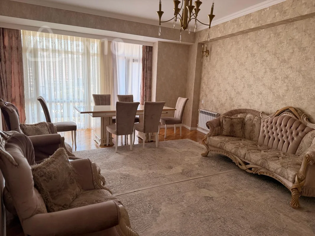3 otaqlı mənzil, 110 m², Salatin Əsgərova küçəsi — kirayə — Mənzil, Bakı (2)