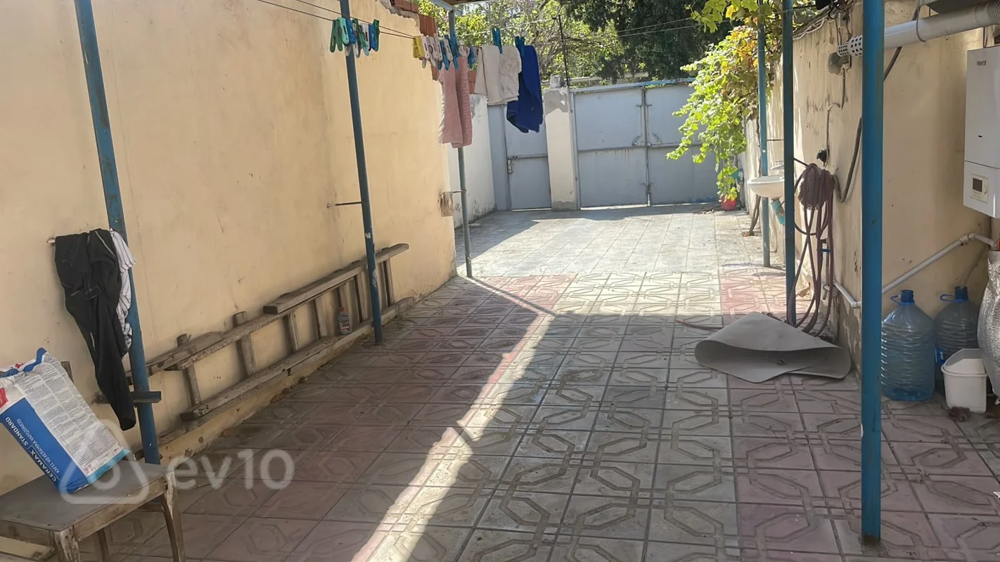 3 otaqlı həyət evi, 700 m², Qara Qarayev — kirayə — Bakı