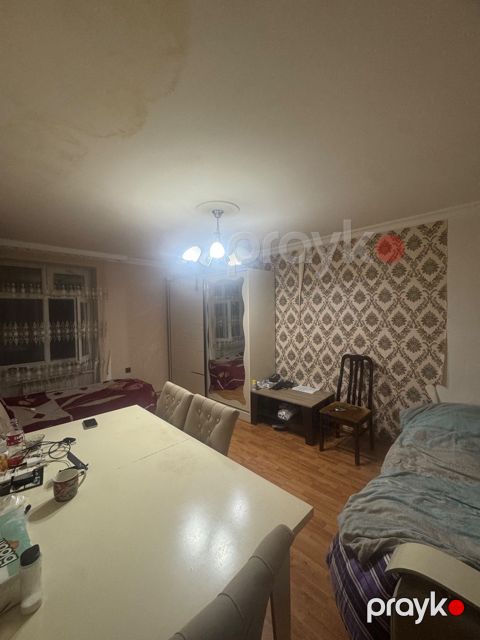 Satılır 2 otaqlı köhnə tikili 35 m² — Bakı