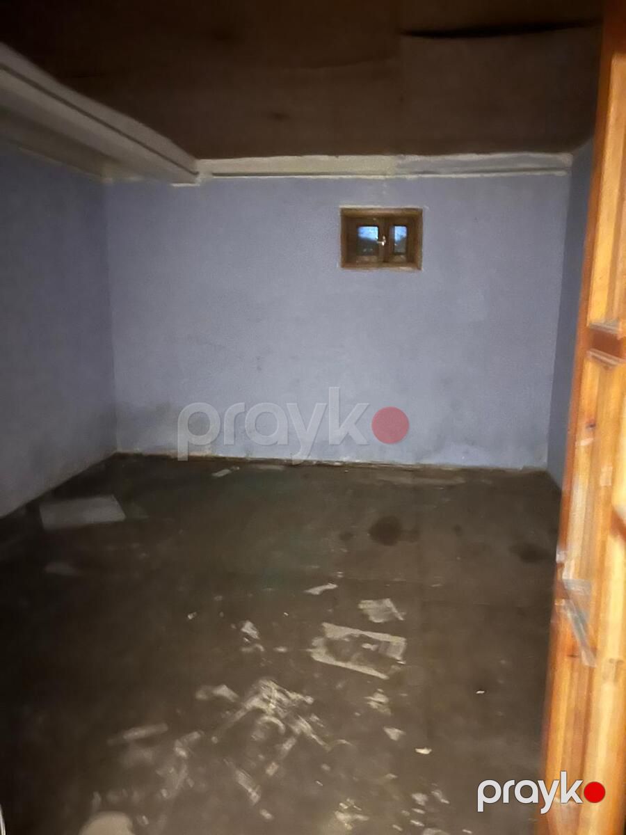 Satılır 6 otaqlı köhnə tikili 70 m² — Mənzil, Bakı (3)