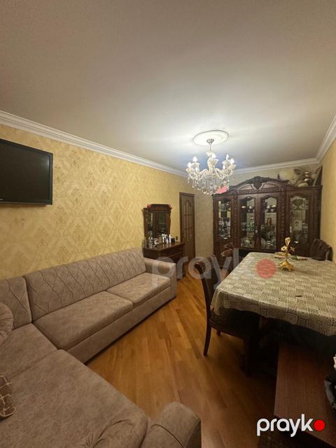Satılır 3 otaqlı köhnə tikili 80 m² — Bakı