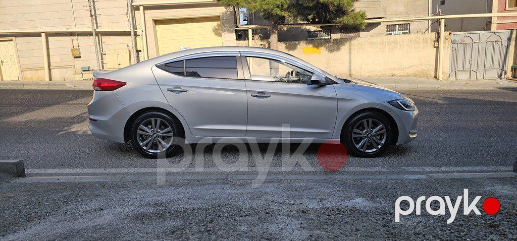 Hyundai Avante, 1.6 L, 2016 il, 204 000 km — Avtomobillər, Bakı (11)