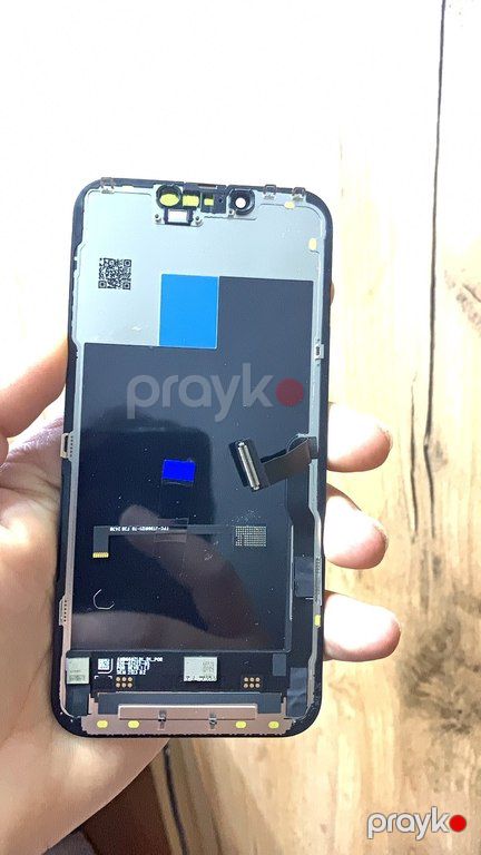 "Apple iPhone 13 Pro" ekranı — Bakı