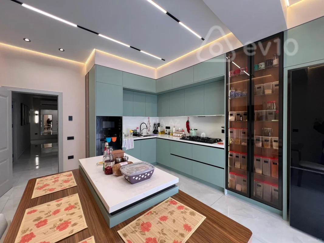 4 otaqlı mənzil, 185 m², mərkəzi bulvar küçəsi — kirayə — Mənzil, Bakı (5)