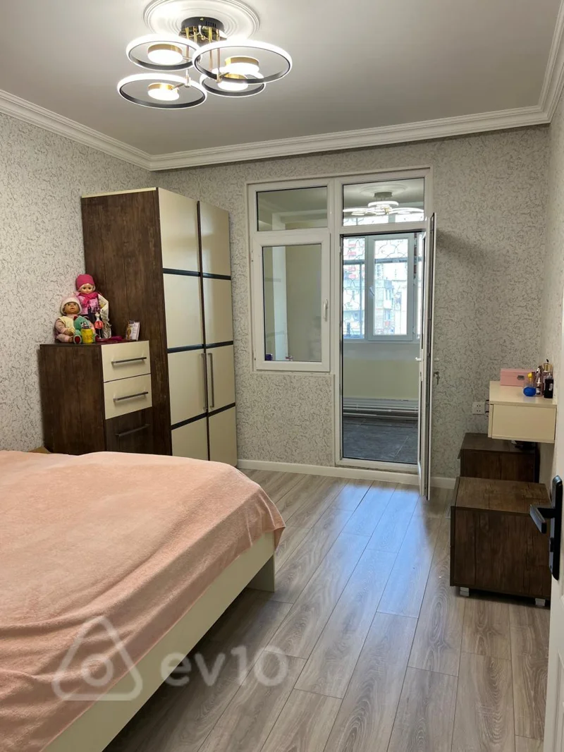 4 otaqlı mənzil, 130 m², Abbas Mirzə Şərifzadə — kirayə — Mənzil, Bakı (3)