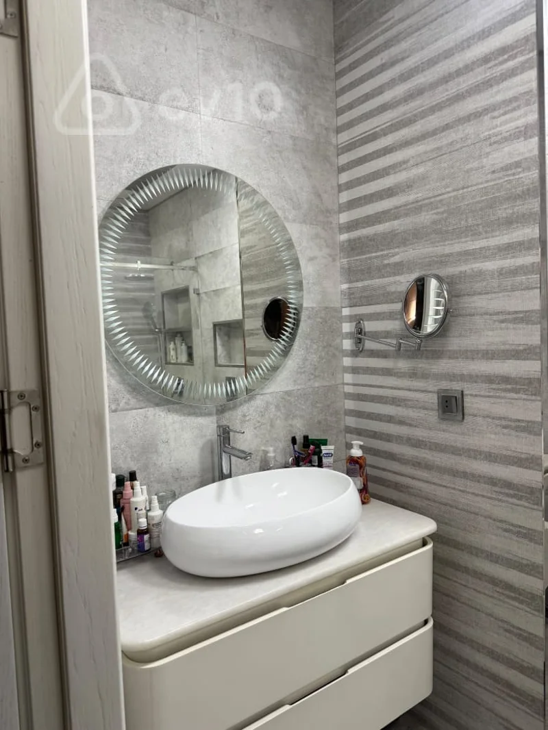 2 otaqlı mənzil, 100 m², Xan Şuşinski küç. — kirayə — Mənzil, Bakı (8)