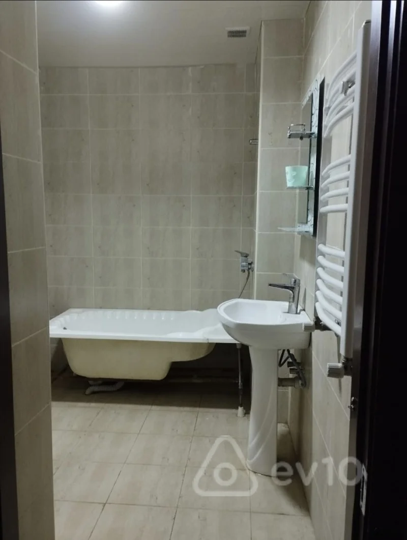 2 otaqlı mənzil, 68 m², Bayıl Jurnalistlerin binası — kirayə — Mənzil, Bakı (7)