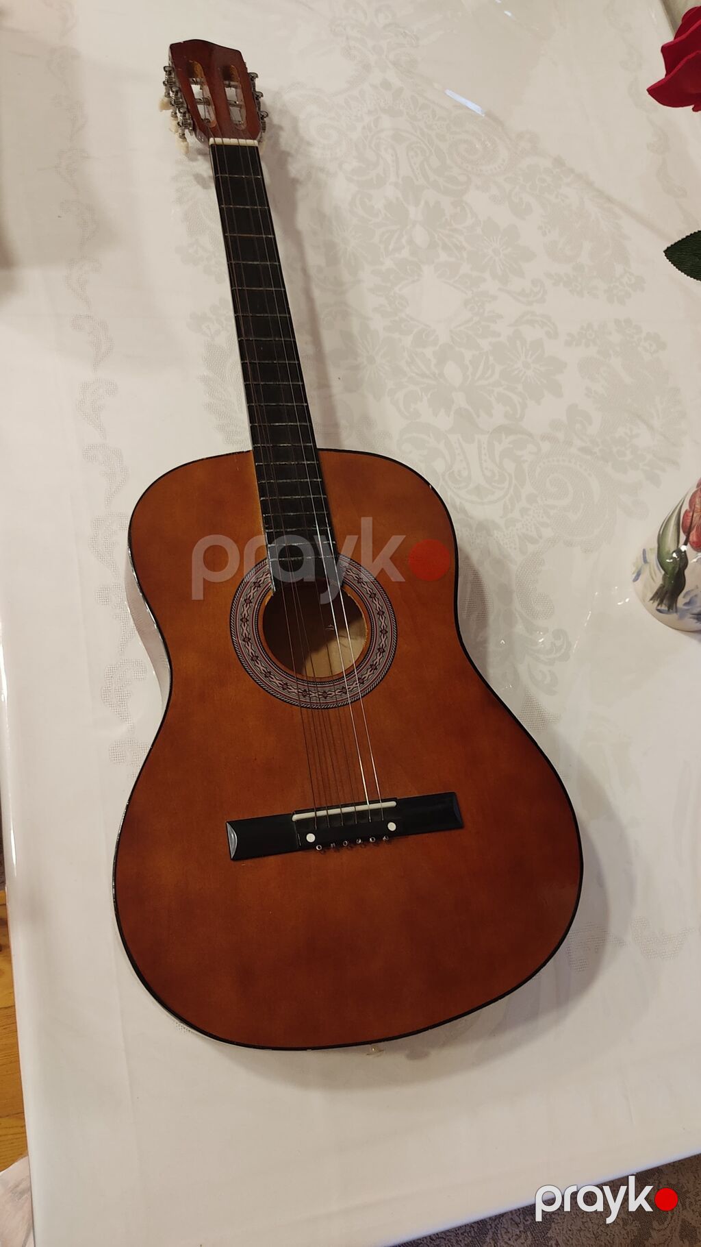 Klassik akustik gitara - Korpus: klassik forma, təbii qəhvəyi — Gitarlar və digər simli alətlər, Digah (2)