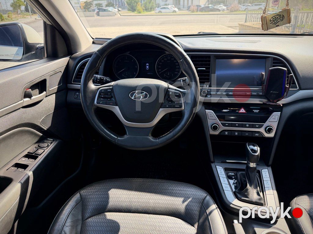 Hyundai Avante, 1.6 L, 2016 il, 109 000 km — Avtomobillər, Bakı (12)