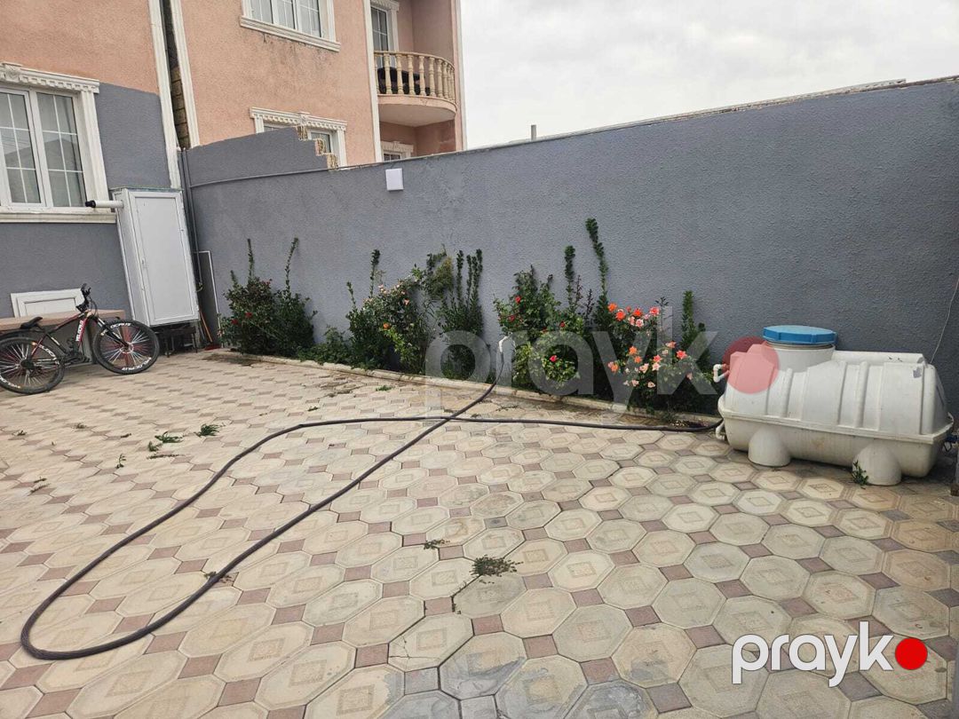Satılır 5 otaqlı həyət evi/bağ evi 200 m² — Ev, villa, Bakı (12)