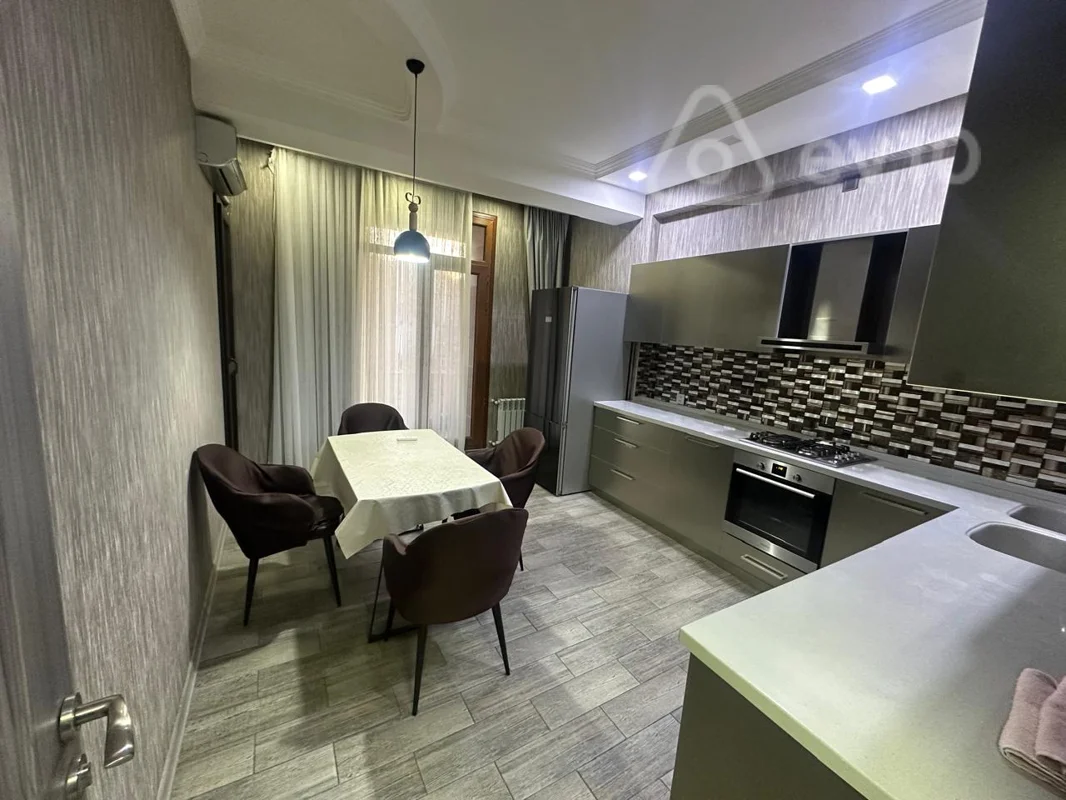 3 otaqlı mənzil, 110 m², Şəfəq küç. — kirayə — Mənzil, Bakı (8)