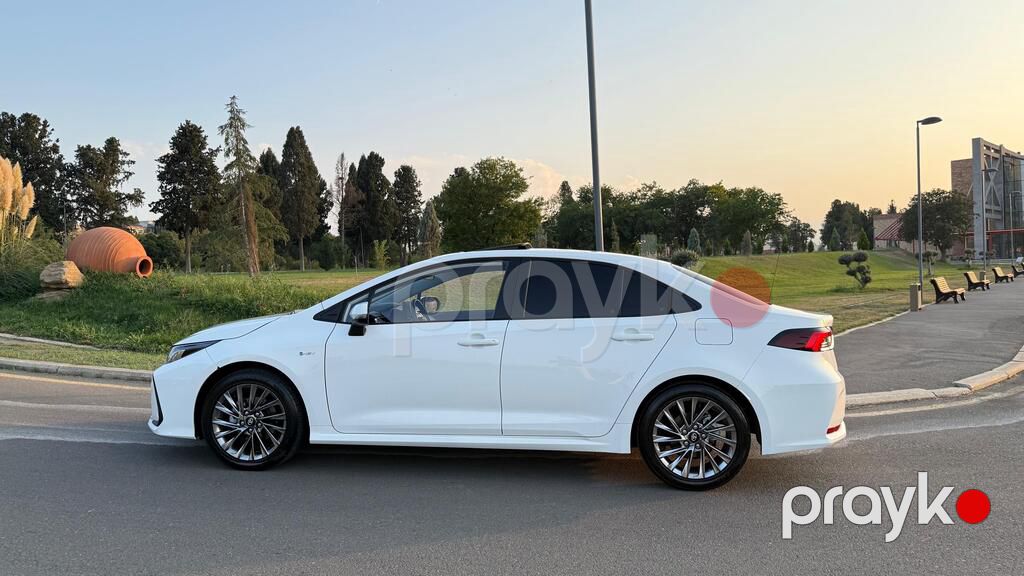 Toyota Corolla, 1.8 L, 0.85 kWh, 2025 il, 120 000 km — Avtomobillər, Gəncə (11)