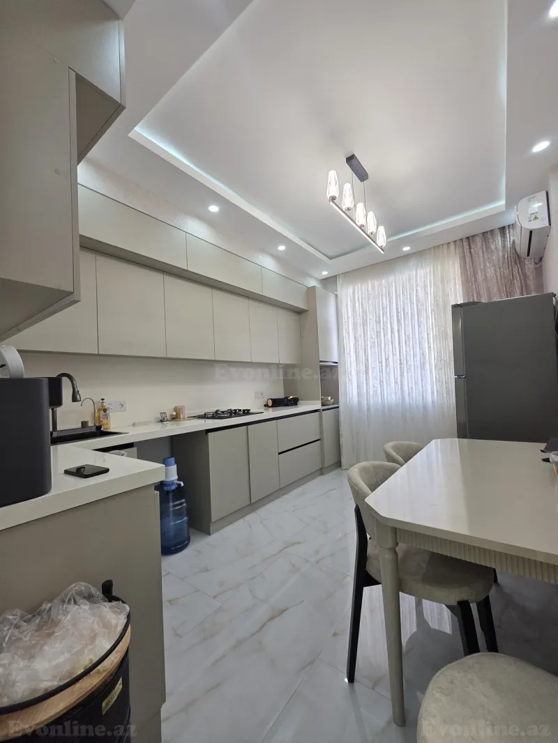 Satılır 3 otaqlı Mənzil Yeni tikili 100 m² Bakı, Yasamal r., Yeni Yasamal — Mənzil, Bakı (6)